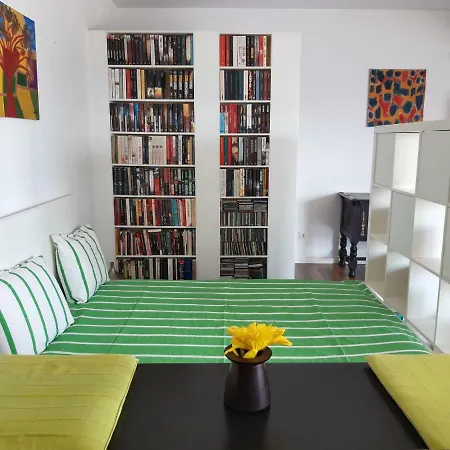 Cozy Place 4*